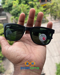 Black Rectangular Polarized Sunglasses with Green Lenses