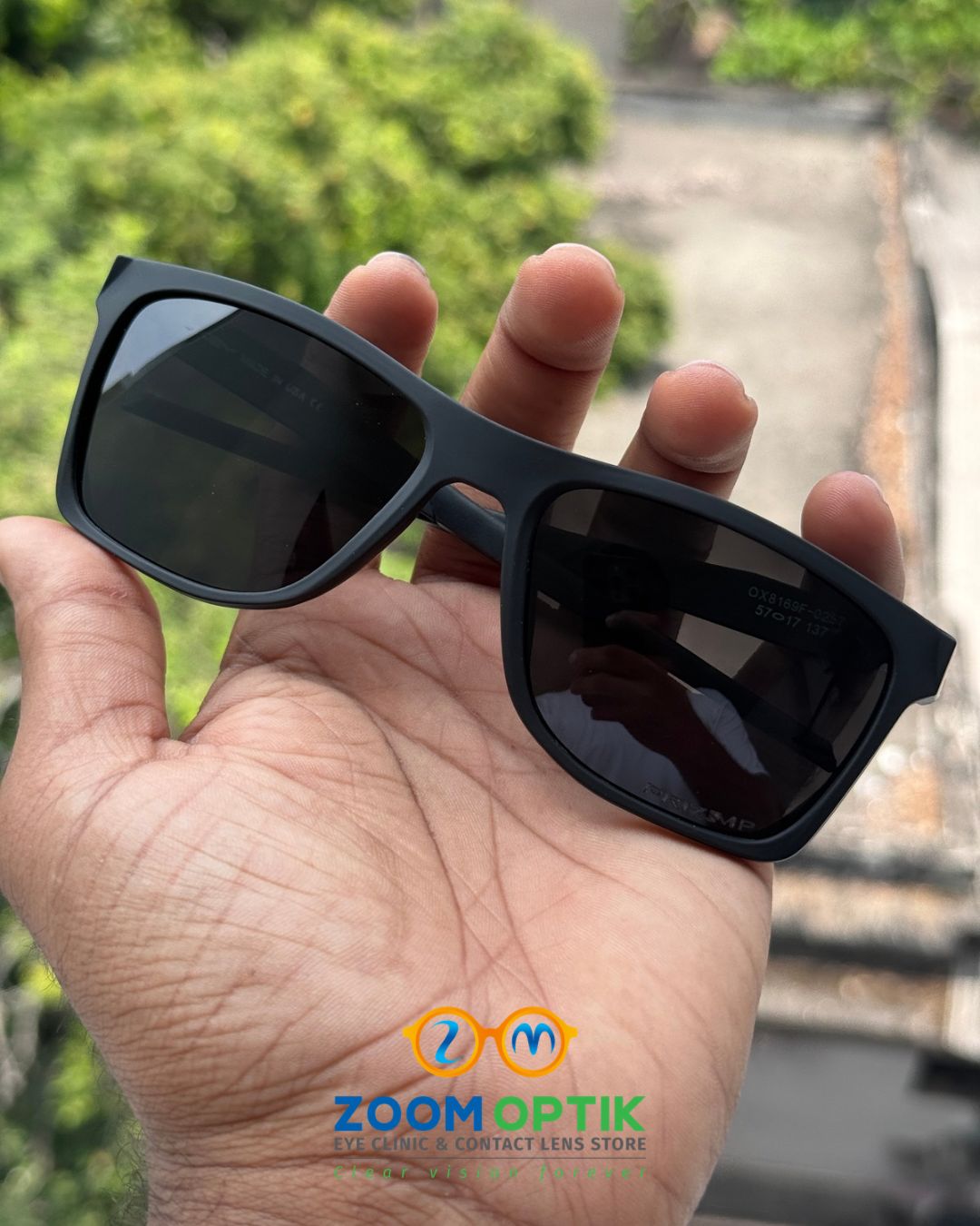 Black Square Polarized Sunglasses with UV400 Protection